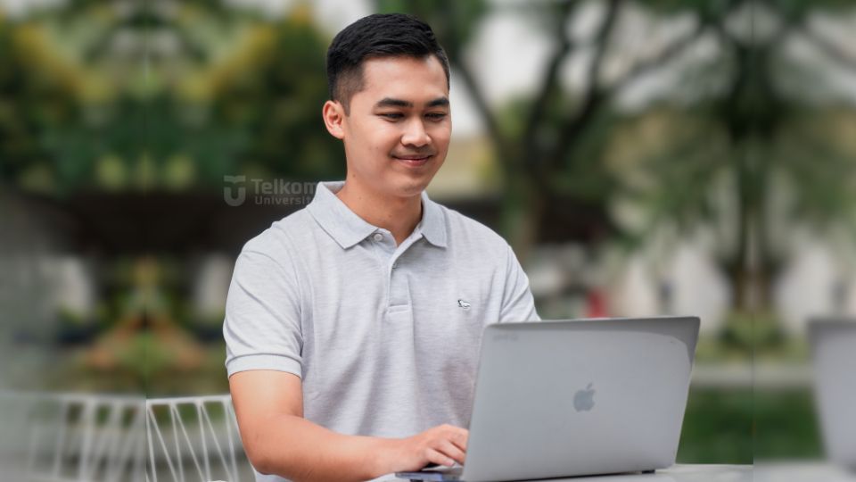 Cloud engineer, karier impian dari jurusan informatika dengan gaji fantastis
