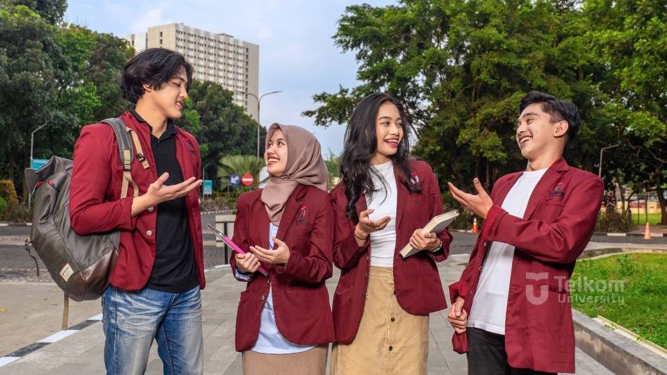 S1 Teknik Telekomunikasi Masa Depan Teknologi Digital