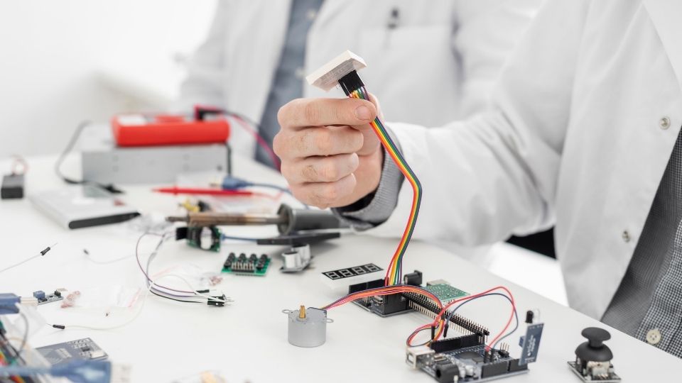 Mengapa Memilih S2 Teknik Elektro di Telkom University